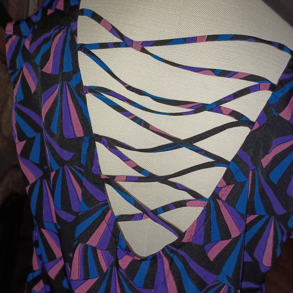 Dress - Picture 2 of 2